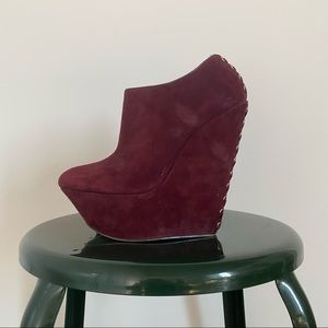 SHOEMINT Pauline Wedge Suede Bootie Wine, Sz 6.5